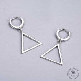 EARINGS-MODEL 007